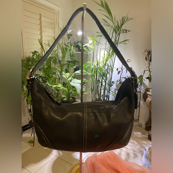 COACH LEATHER CLASSIC SHOULDER BAG - Picture 4 of 6